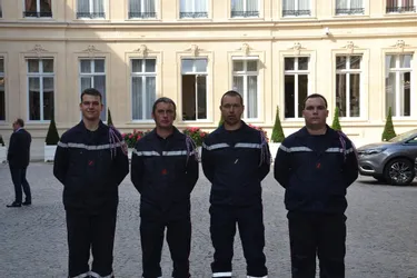 Les sapeurs-pompiers de Vallière à Paris