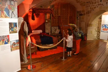 Une visite commentée "d'Au lit au Moyen-Âge"