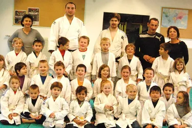 Les cours proposés vont du judo classique à la self-défense (ou jujitsu), à partir de 4 ans