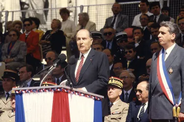 Vingt-cinq ans après la mort de François Mitterrand, la communication mitterrandienne en héritage