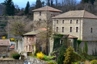 Olliergues (Puy-de-Dôme) : Le terrible massacre du Grun Batailler