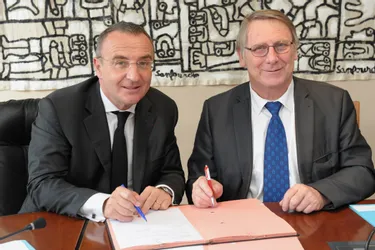 Un partenariat industriel et scientifique signé entre Cosmetic Valley et la région Limousin