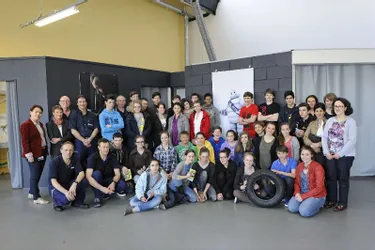 Des élèves de Massillon visitent Michelin