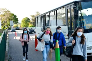 Transports collectifs scolaires dans l'Allier : le port du masque obligatoire dans les cars et aux points d'attente