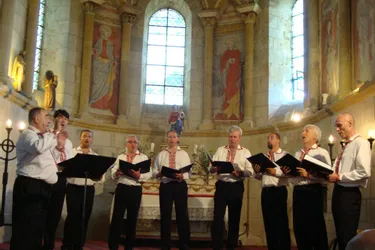 Un chœur d’hommes a ouvert le Festival