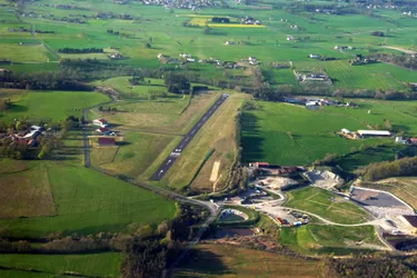 Le passage de témoin pour la gestion de l'aérodrome d'Ambert crée de l’inquiétude à l’Aéroclub (Puy-de-Dôme)
