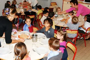 Cantine scolaire : les tarifs vont augmenter d'environ 1 € par repas
