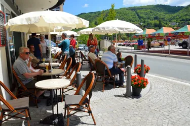 Les restaurateurs du bassin thiernois (Puy-de-Dôme), à l'abri grâce à la réouverture des terrasses ?