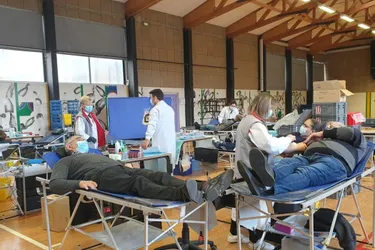 Belle collecte de sang avec 168 donneurs