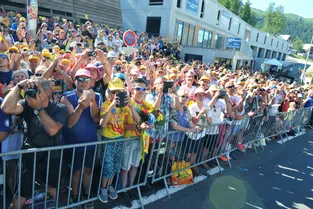 Tour de France : des milliers de spectateurs au Lioran