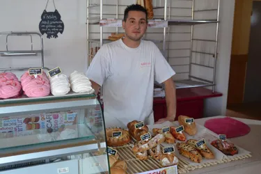 La boulangerie De Jésus, à Charbonnier-les-Mines, a ouvert ses portes en avril
