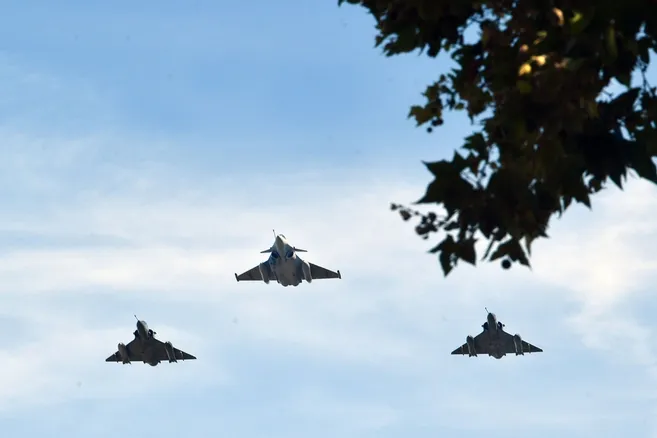 C'était quoi ces bruits d'avions dans le ciel de Brive dans la nuit du 13 au 14 mai ? - La Montagne