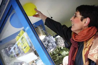 Les commerçants clermontois soutiennent l‘ASM en décorant leurs magasins aux couleurs de l’équipe