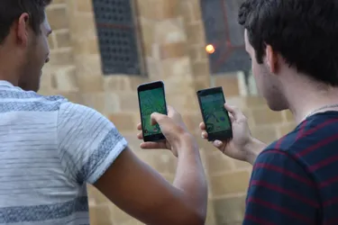 Succès planétaire, le jeu Pokémon Go sur smartphone a aussi ses adeptes sur Issoire