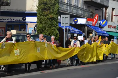 Manifestation des opposants au projet éolien de Pardines