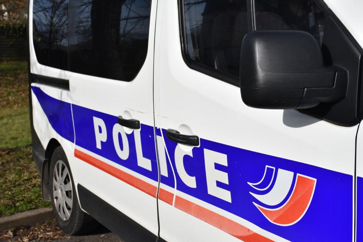 Mise en examen d'un policier soupçonné d'avoir fracturé le crâne d'une femme à Marseille en 2018