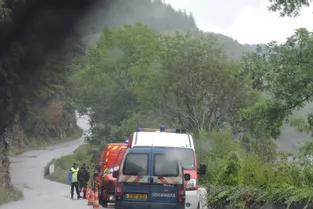 A Neuvic (Corrèze), le conducteur de 25 ans retrouvé mort sous son véhicule, immergé dans la Dordogne