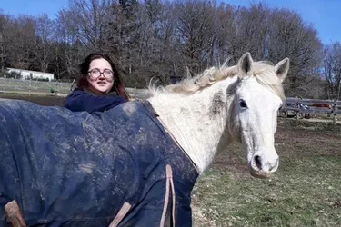Ségolène Kervian recueille chevaux et autres bêtes sans foyer