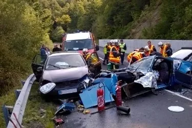 Trois blessés dans la collision près du col de la Croix-Morand