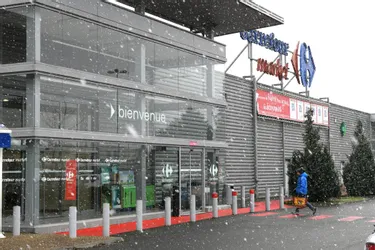 Les magasins Carrefour touchés par le mouvement de grève en Auvergne ce samedi