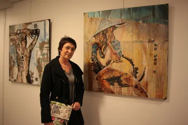 Marie-Christine Sartin associe la toile au plexiglas