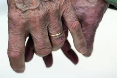 Alzheimer : les familles de l'Allier peuvent toujours trouver de l'aide et une écoute par téléphone