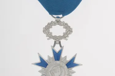 Six nouveaux Bourbonnais dans l'ordre du Mérite