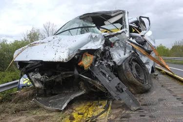 Accident sur la RCEA à Deux-Chaises : le chauffeur mis en examen