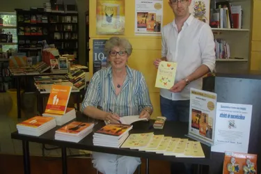 La librairie Les raconteurs d’Histoires a accueilli une romancière jeune écrivain malgré l’âge