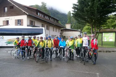 Vingt-quatre licenciés de l’Union cyclotouriste de Commentry ont passé une semaine à Annecy