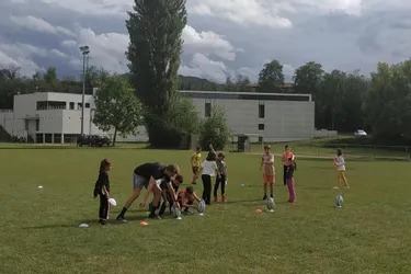 Initiation au rugby au centre de loisirs avec l’école de rugby de l’entente ABC