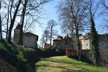 Que vous réserve le château d'Aulteribe à Sermentizon (Puy-de-Dôme) en 2021 ?