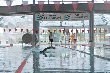 Le Stade aquatique de Vichy-Bellerive (Allier) reste ouvert au public