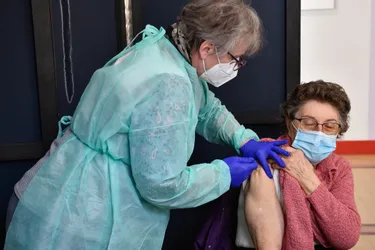 Vaccination : de nouveaux rendez-vous ouverts et deux fois plus de doses disponibles pour la campagne itinérante du département de l'Allier