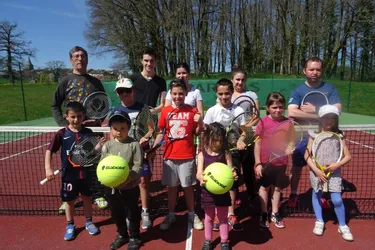 Des vacances tennistiques pour les jeunes