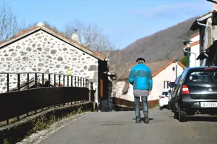 Les habitants du Cantal qui vivent à la campagne mesurent leur chance de vivre ce confinement au grand air