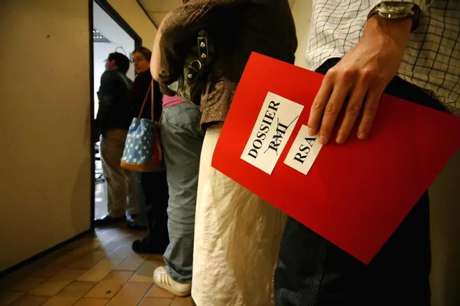 Trente ans après la création du RMI, que pèse le RSA dans le Puy-de ...