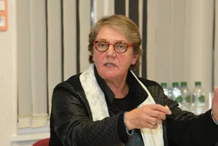 Marie-Françoise Lacarin, maire sortante, candidate à Cressanges (Allier)