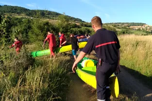 Une femme et un enfant secourus par les pompiers après un accident de canoë sur l'Allier à Aubazat