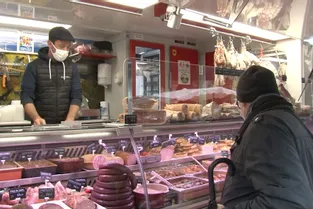 Sur le marché de Chamalières, (Puy-de-Dôme) les habitudes alimentaires changent avec la baisse de la température.