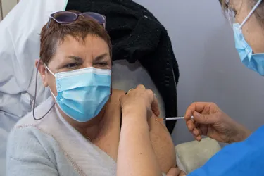 Covid-19 : trois des six centres de vaccination déjà opérationnels dans le Puy-de-Dôme