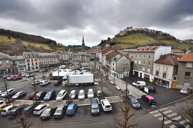 La suite des propositions des lecteurs de La Montagne soumises aux candidats à Saint-Flour (Cantal)