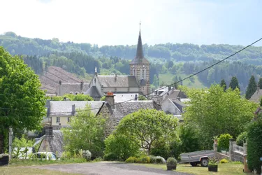 Quelle est la situation à Saint-Sauves-d'Auvergne (Puy-de-Dôme), à un mois et demi des élections municipales ?