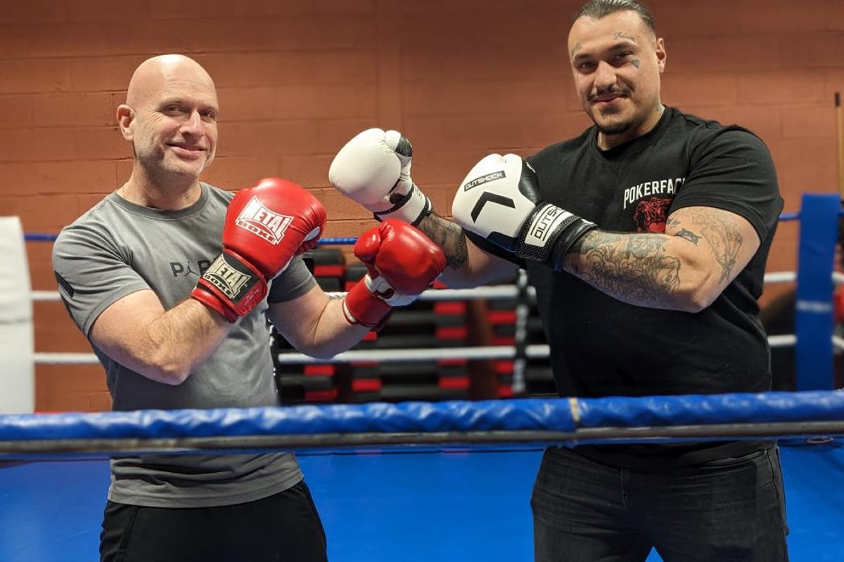 Boxer en famille, c'est désormais possible avec le Ring berruyer - Le ...