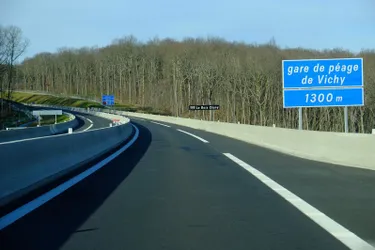 Vichy-Clermont : autoroute ou route ?