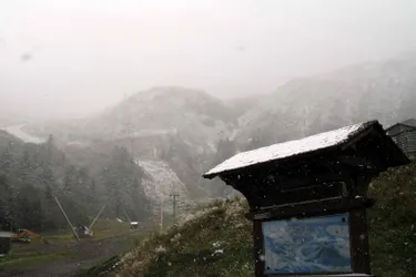 Premières petites chutes de neige sur le massif du Sancy