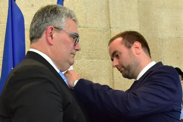 Sébastien Lecornu a distingué le président du Département