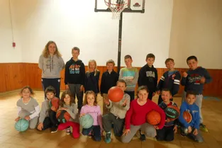 Initiation au basket pour les écoliers