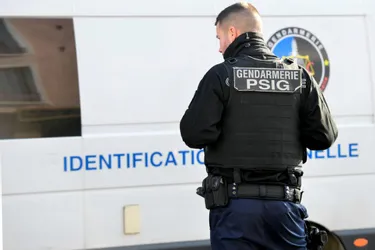 Drogues, armes, cash : neuf suspects interpellés par la gendarmerie sur le bassin d'Issoire (Puy-de-Dôme)