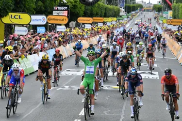 Tour de France : le doublé pour Mark Cavendish, bien accompagné encore une fois par Julian Alaphilippe